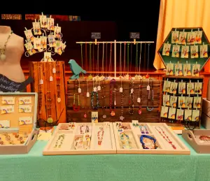 Gallery Gallery 3 tentang handcraft